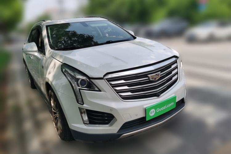 Used Cadillac XT5 2017 Anniversary Edition 25T Luxury Model Front Right 45 Deg