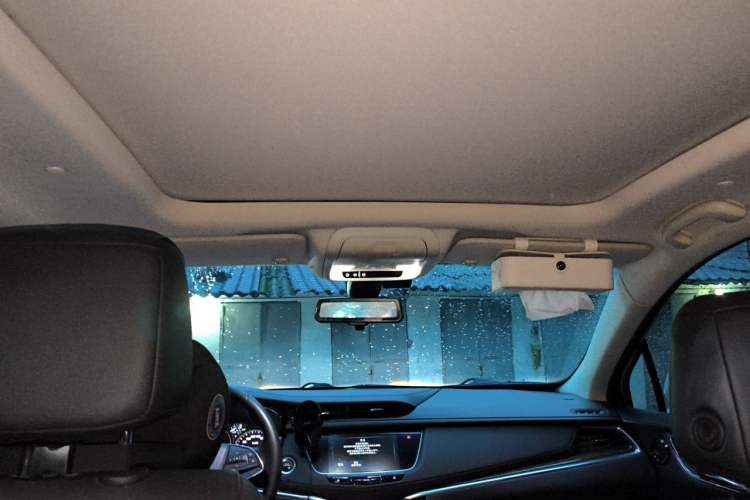 Used Cadillac XT5 2017 Anniversary Edition 28T Four-Wheel Drive Tech Model Headliner