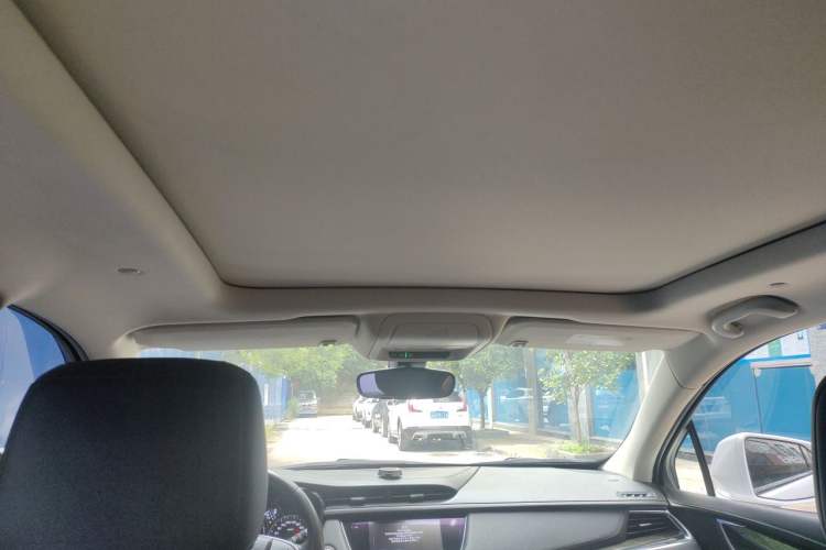 Used Cadillac XT5 2017 Anniversary Edition 25T Luxury Model Headliner