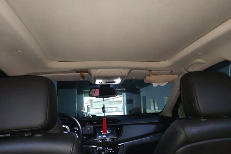 Used Cadillac XT5 2017 Anniversary Edition 25T Luxury Model Headliner