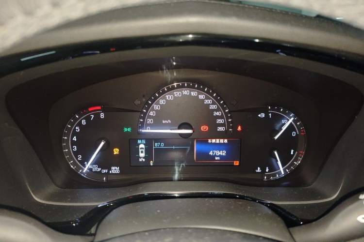 Used Cadillac XT5 2017 Anniversary Edition 25T Luxury Model Instrument Cluster