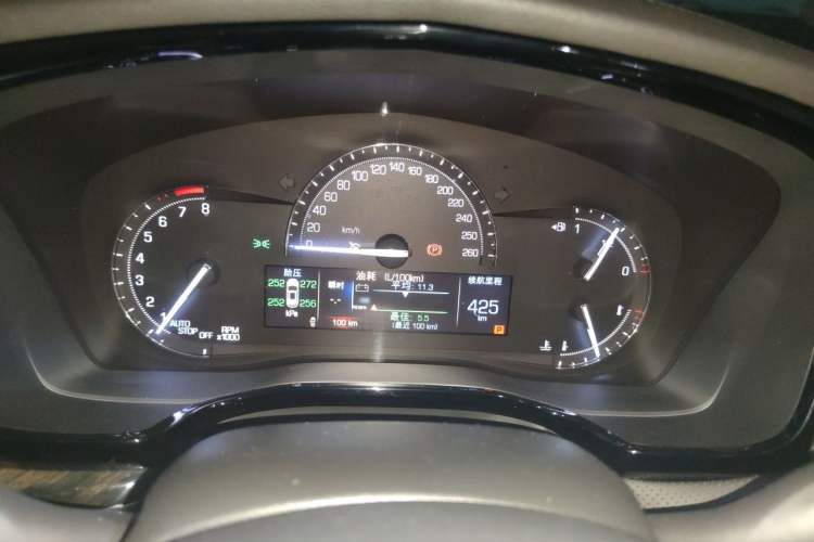 Used Cadillac XT5 2017 Anniversary Edition 25T Luxury Model Instrument Cluster