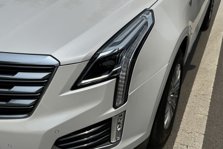 Used Cadillac XT5 2017 Anniversary Edition 28T Four-Wheel Drive Luxury Model Left Front Headlight