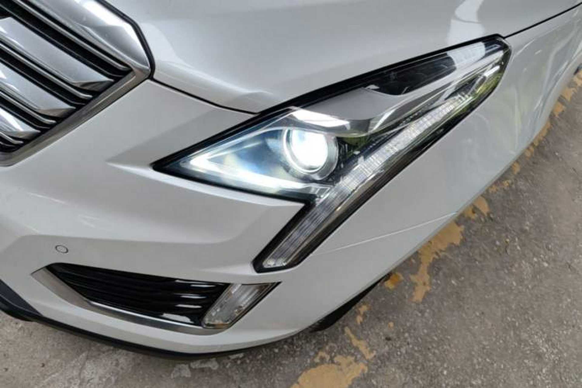 Used Cadillac XT5 2017 Anniversary Edition 25T Luxury Model Left Front Headlight