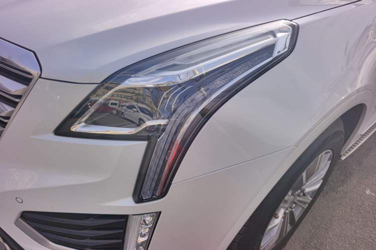Used Cadillac XT5 2017 Anniversary Edition 28T Four-Wheel Drive Luxury Model Left Front Headlight