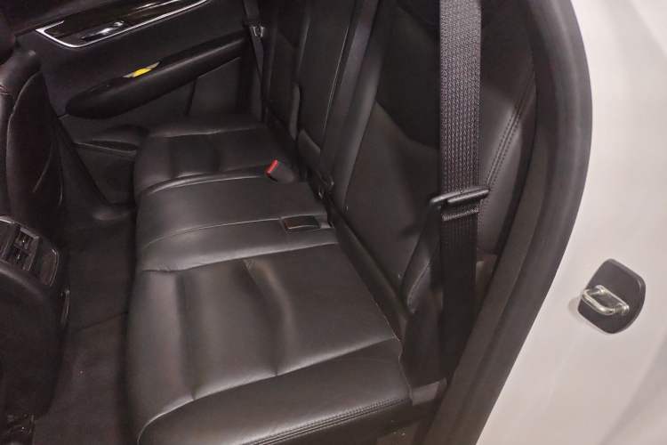 Used Cadillac XT5 2017 Anniversary Edition 25T Luxury Model Left Rear Seat