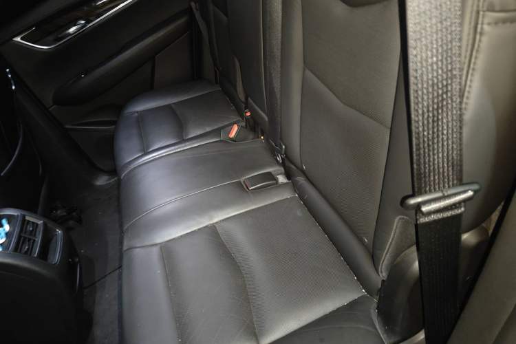 Used Cadillac XT5 2017 Anniversary Edition 25T Luxury Model Left Rear Seat