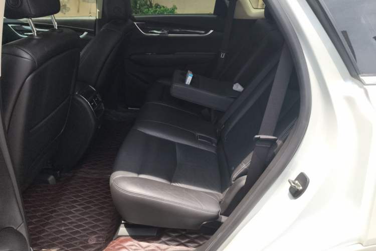 Used Cadillac XT5 2017 Anniversary Edition 25T Luxury Model Left Rear Seat