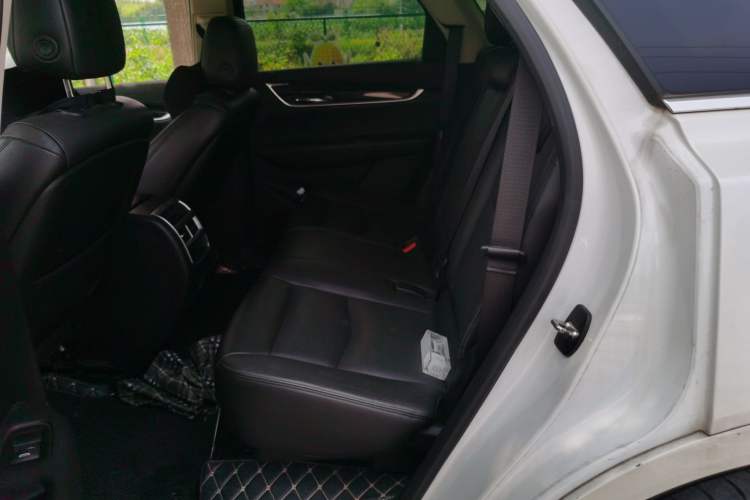 Used Cadillac XT5 2017 Anniversary Edition 25T Luxury Model Left Rear Seat