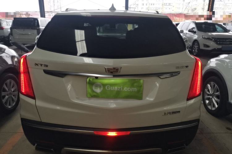 Used Cadillac XT5 2017 Anniversary Edition 25T Luxury Model Rear