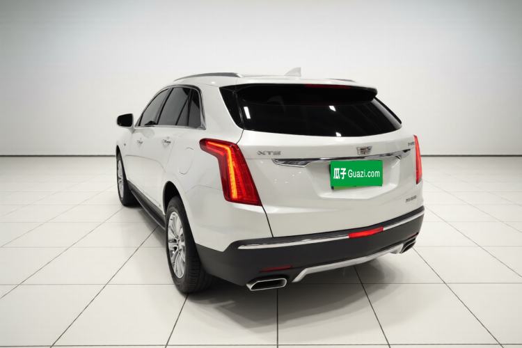 Used Cadillac XT5 2017 Anniversary Edition 25T Luxury Model Rear Left 45 Deg
