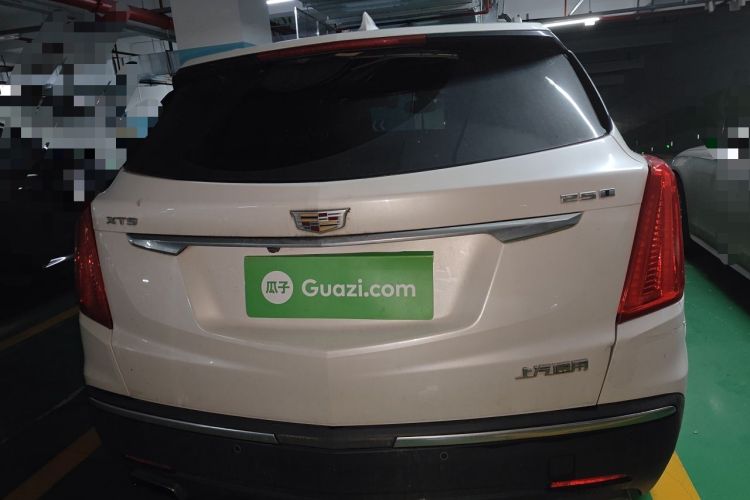 Used Cadillac XT5 2017 Anniversary Edition 25T Luxury Model Rear