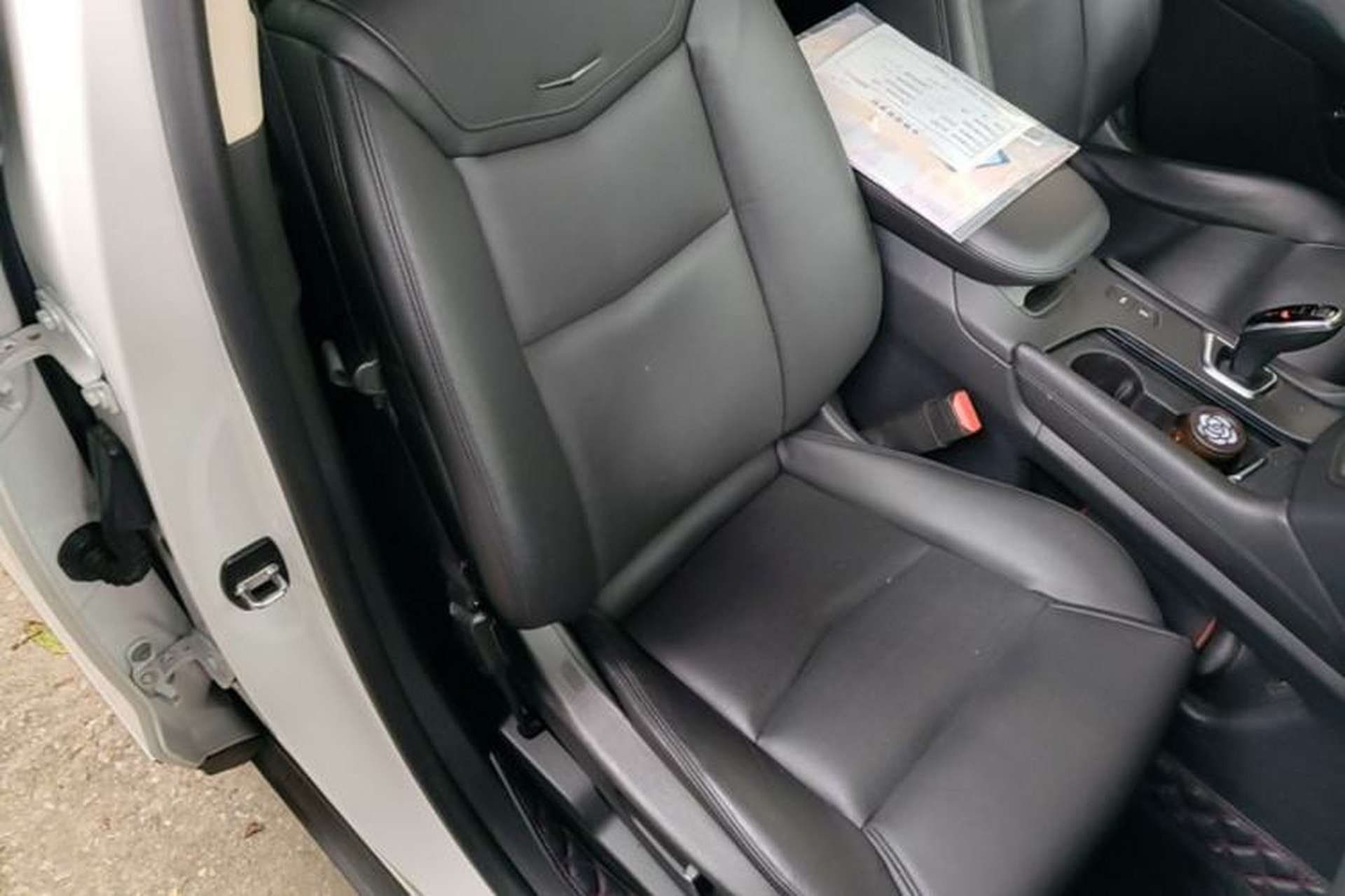 Used Cadillac XT5 2017 Anniversary Edition 25T Luxury Model Right Front Seat