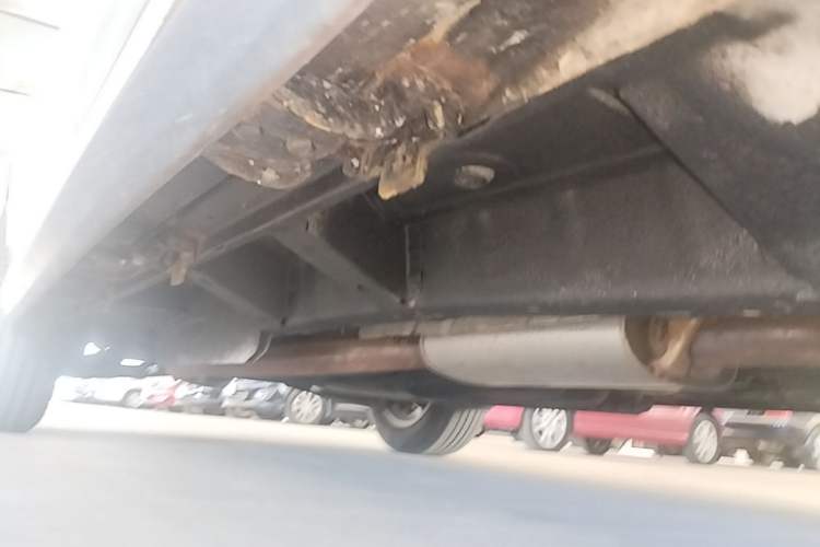 Used Cadillac XT5 2017 Anniversary Edition 28T Four-Wheel Drive Tech Model Right Side Sill