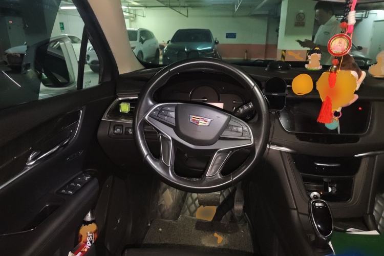Used Cadillac XT5 2017 Anniversary Edition 28T Four-Wheel Drive Luxury Model Steering Wheel