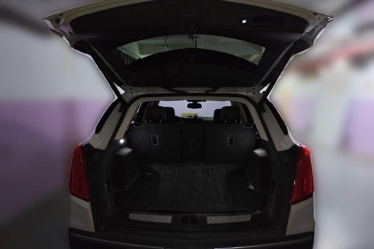Used Cadillac XT5 2017 Anniversary Edition 28T Four-Wheel Drive Luxury Model Trunk