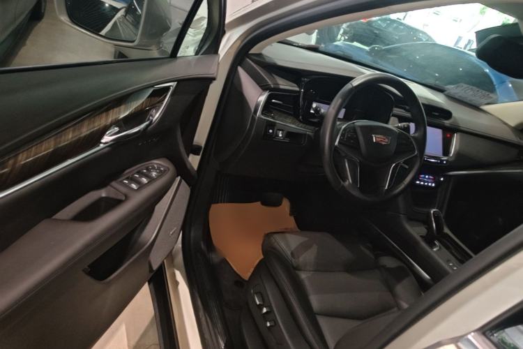 Used Cadillac XT5 2017 Anniversary Edition 28T Four-Wheel Drive Luxury Model Driver Seat