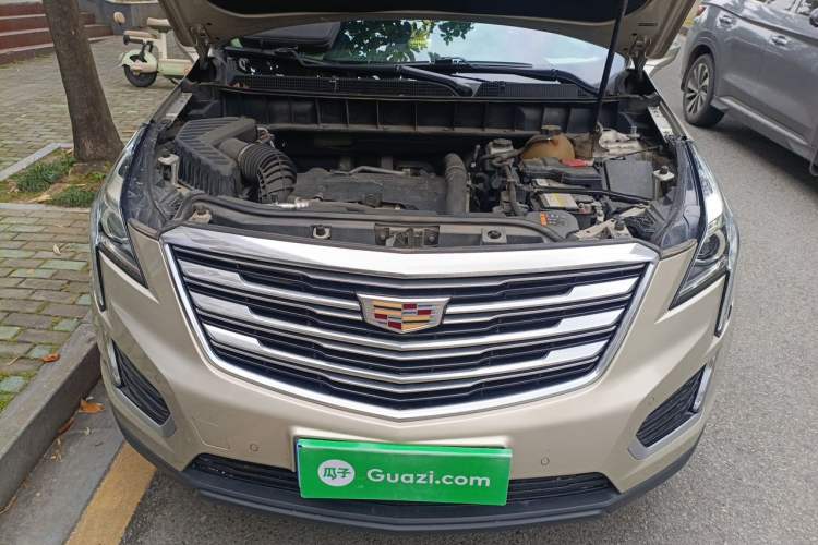 Used Cadillac XT5 2017 Anniversary Edition 25T Luxury Model Engine Bay