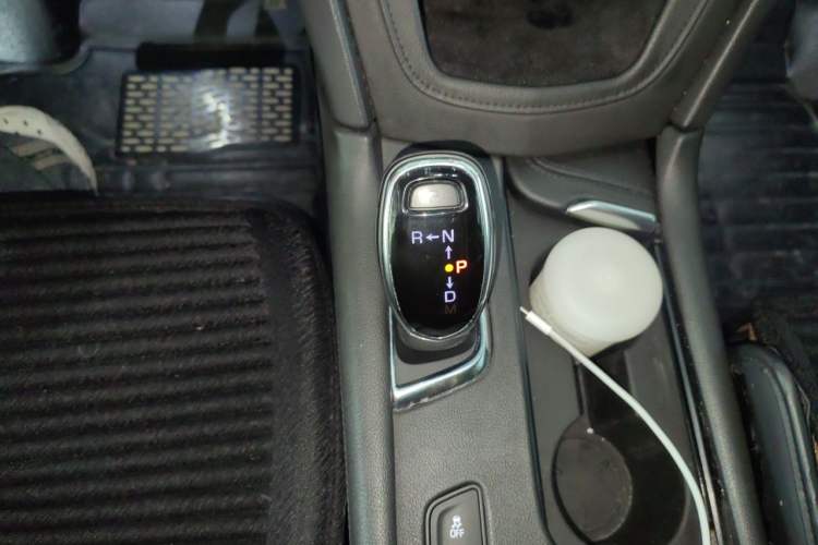 Used Cadillac XT5 2017 Anniversary Edition 25T Luxury Model Gear Lever