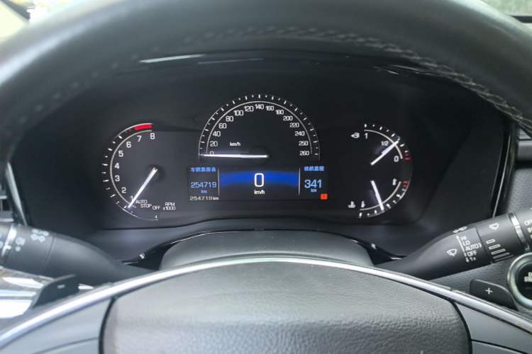 Used Cadillac XT5 2017 Anniversary Edition 25T Luxury Model Instrument Cluster