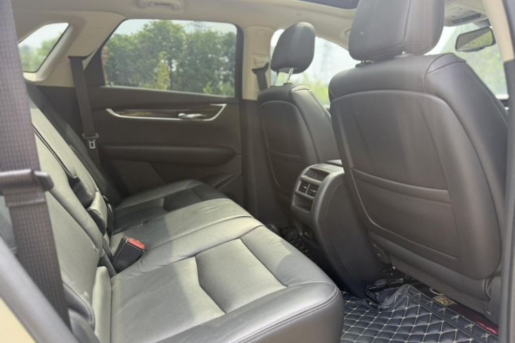 Used Cadillac XT5 2017 Anniversary Edition 28T Four-Wheel Drive Luxury Model Interior 6