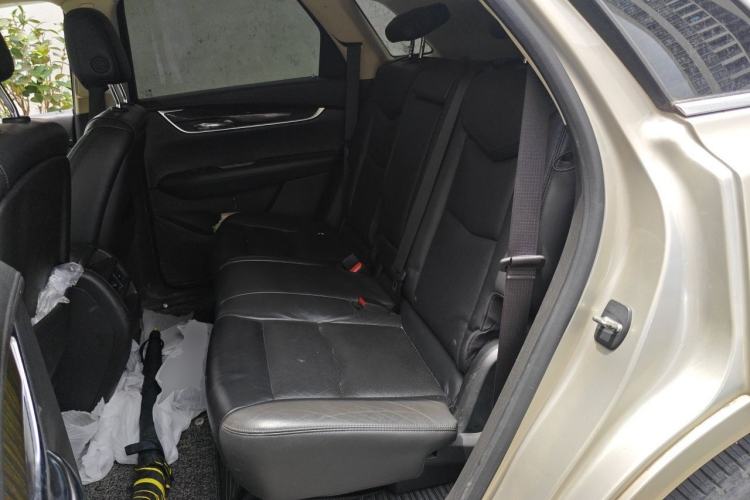 Used Cadillac XT5 2017 Anniversary Edition 25T Luxury Model Left Rear Seat