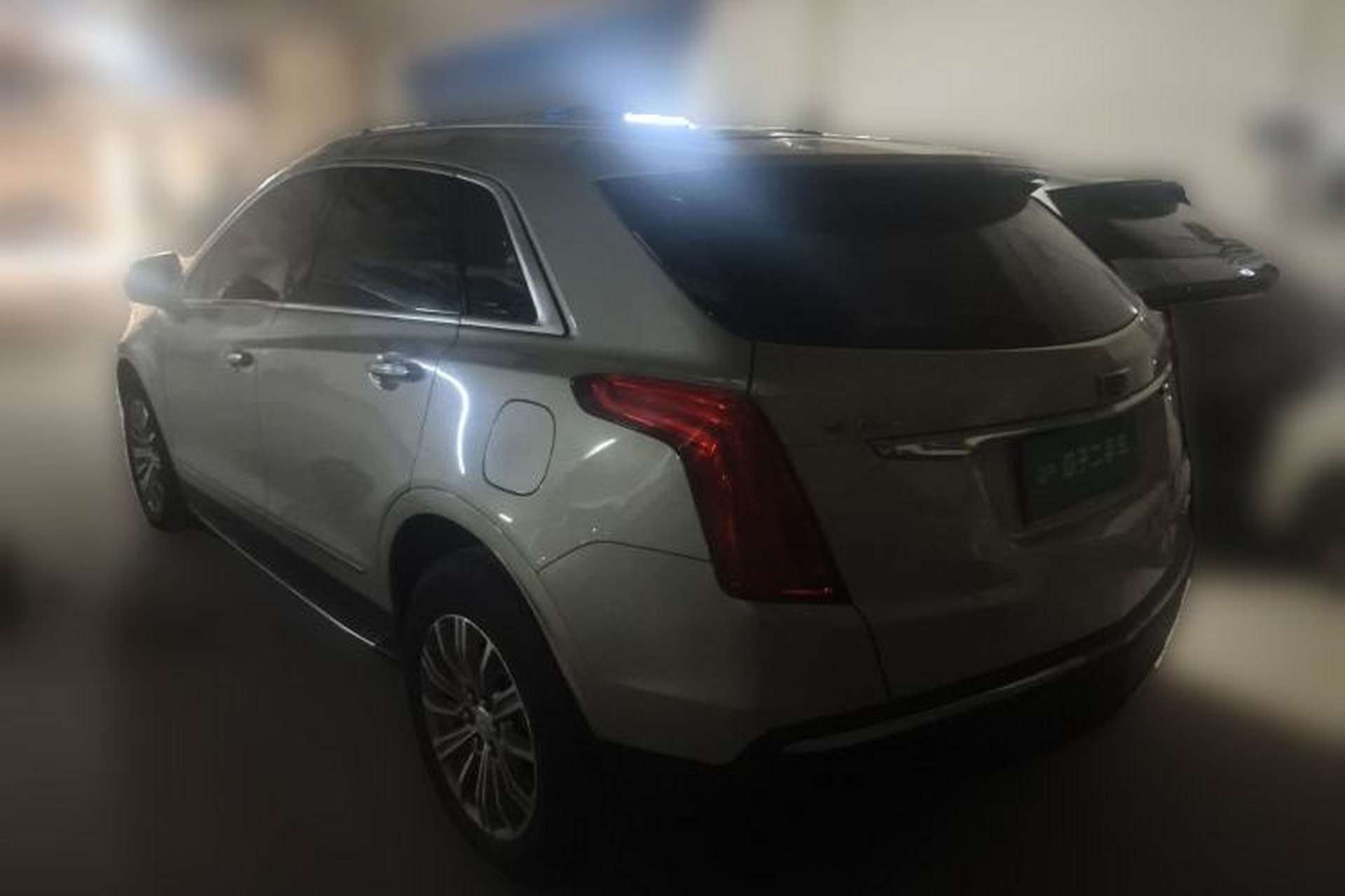 Used Cadillac XT5 2017 Anniversary Edition 25T Luxury Model Rear Left 45 Deg