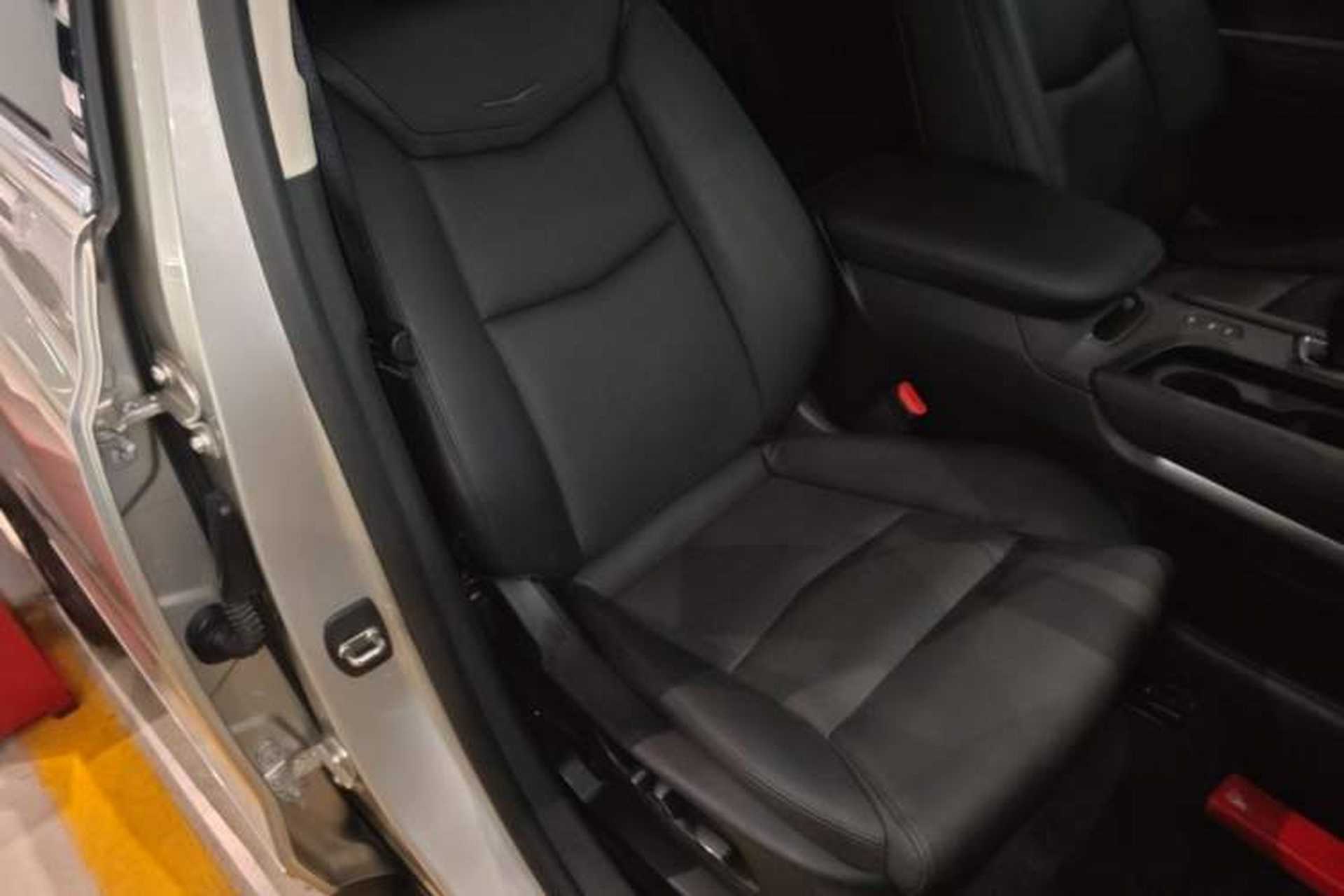 Used Cadillac XT5 2017 Anniversary Edition 28T Four-Wheel Drive Luxury Model Right Front Seat