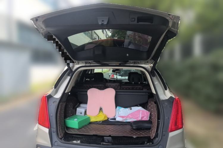 Used Cadillac XT5 2017 Anniversary Edition 25T Luxury Model Trunk