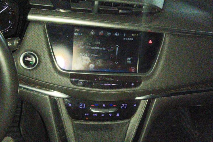 Used Cadillac XT5 2018 28E Four-Wheel Drive Tech Version Audio And AC Panel