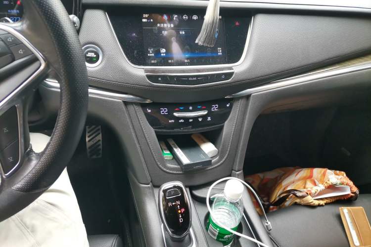 Used Cadillac XT5 2018 28E Four-Wheel Drive Tech Version Audio And AC Panel