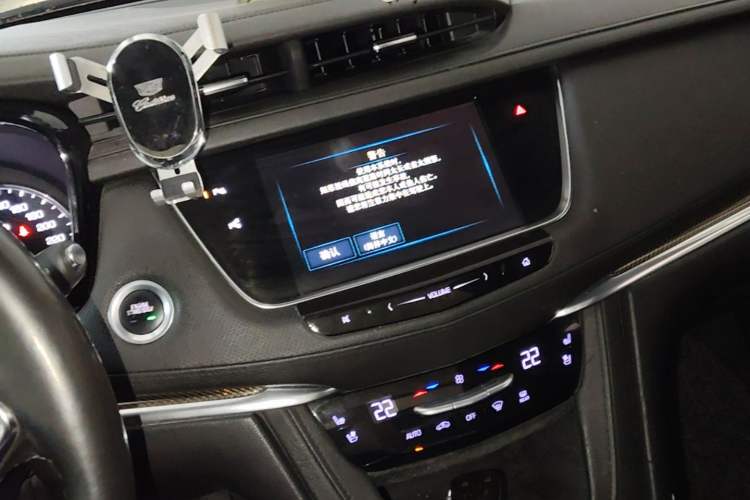 Used Cadillac XT5 2018 28E Four-Wheel Drive Leading Version Audio And AC Panel