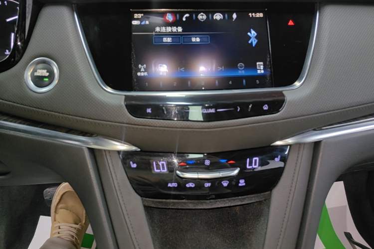 Used Cadillac XT5 2018 28E Four-Wheel Drive Tech Version Audio And AC Panel