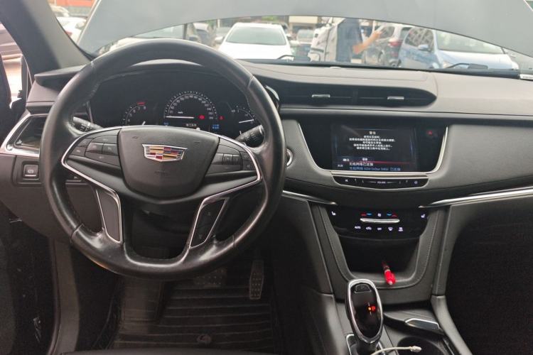 Used Cadillac XT5 2018 28E Four-Wheel Drive Leading Version Center Console