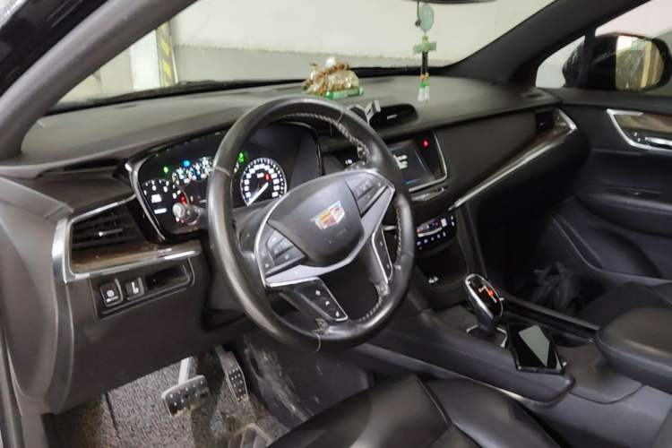 Used Cadillac XT5 2018 28E Four-Wheel Drive Leading Version Center Console