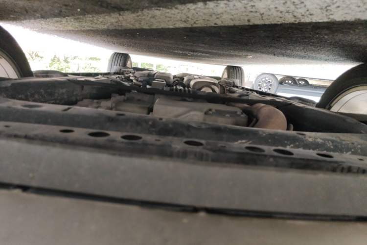 Used Cadillac XT5 2018 28E 4x4 Platinum Edition Chassis Front