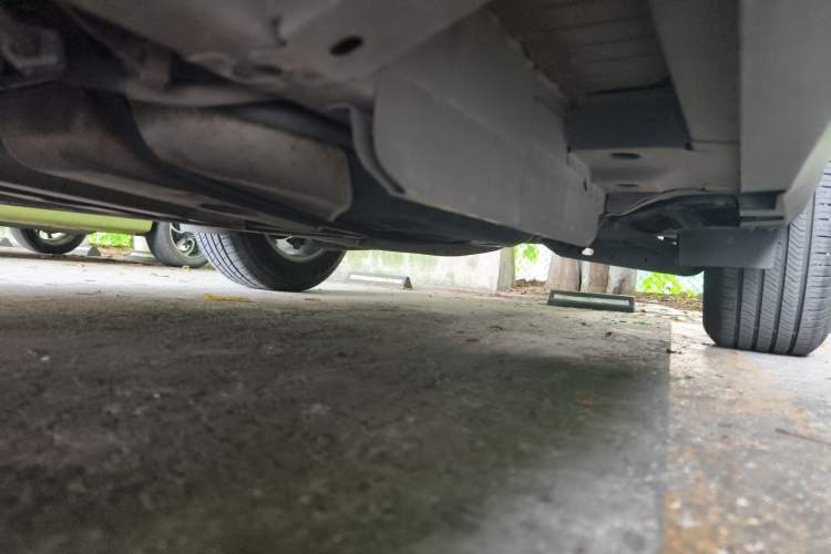 Used Cadillac XT5 2018 25T Tech Model Chassis Front Left