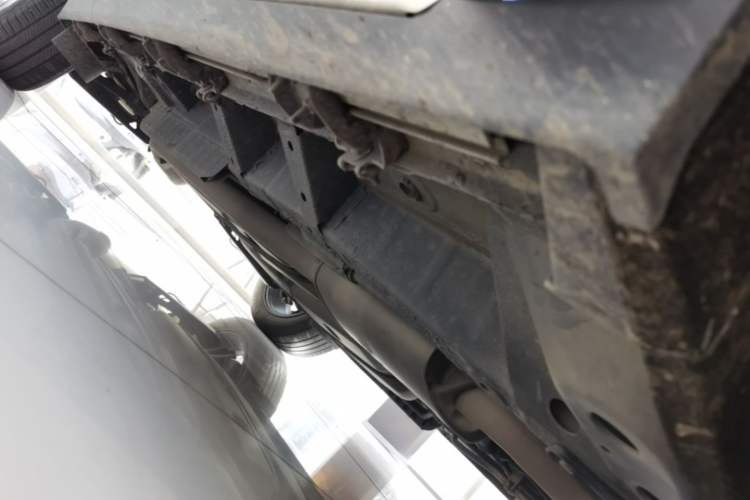 Used Cadillac XT5 2018 28E Four-Wheel Drive Leading Version Chassis Front Right