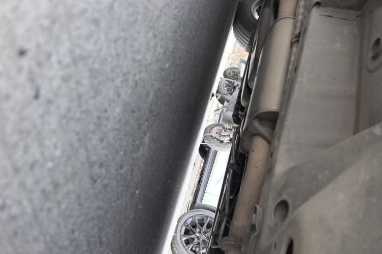 Used Cadillac XT5 2018 28E Four-Wheel Drive Tech Version Chassis Front Right