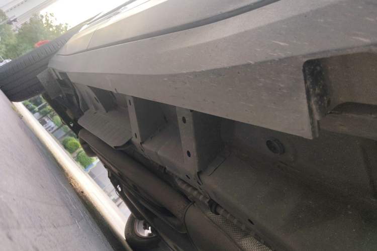Used Cadillac XT5 2018 28E 4x4 Platinum Edition Chassis Front Right