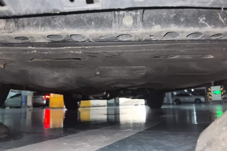 Used Cadillac XT5 2018 28E Four-Wheel Drive Tech Version Chassis Front