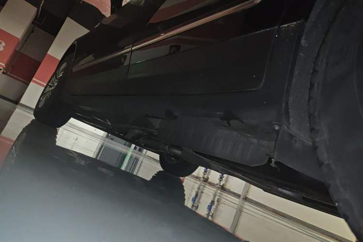 Used Cadillac XT5 2018 25T Luxury Model Chassis Rear Left