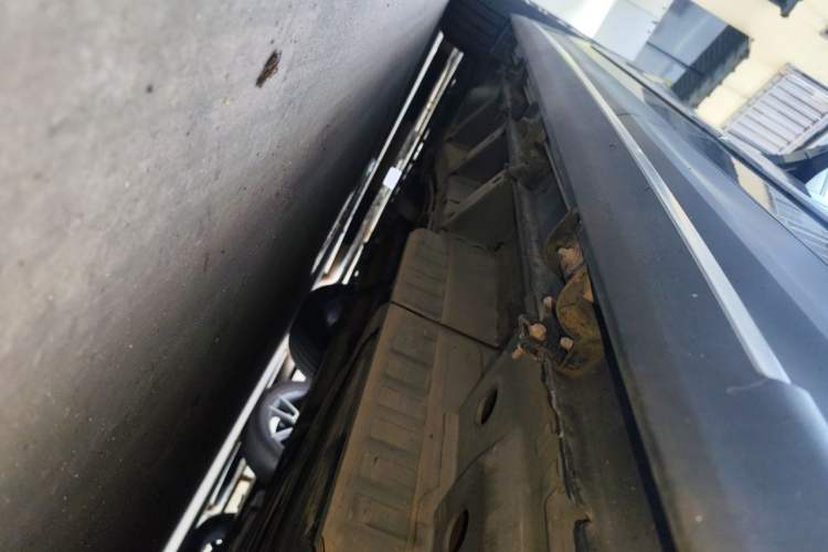 Used Cadillac XT5 2018 28T Four-Wheel Drive Luxury Model Chassis Rear Left