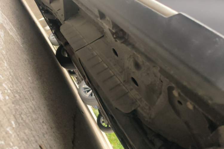 Used Cadillac XT5 2018 25T Luxury Model Chassis Rear Left