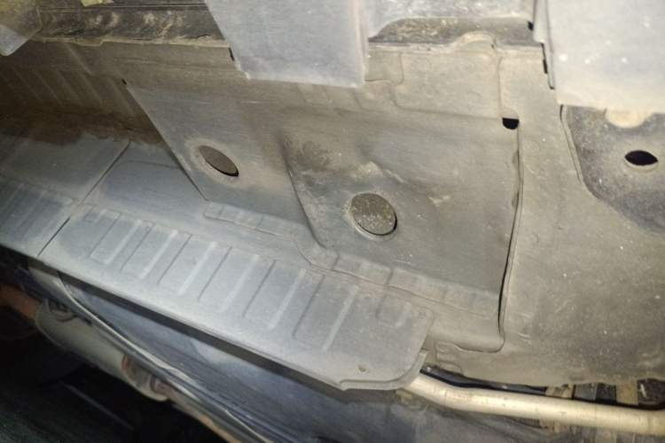 Used Cadillac XT5 2018 28E Four-Wheel Drive Tech Version Chassis Rear Left