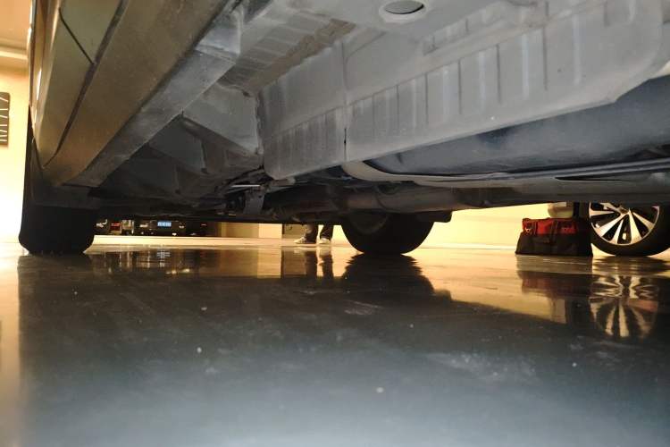Used Cadillac XT5 2018 28E Four-Wheel Drive Tech Version Chassis Rear Left