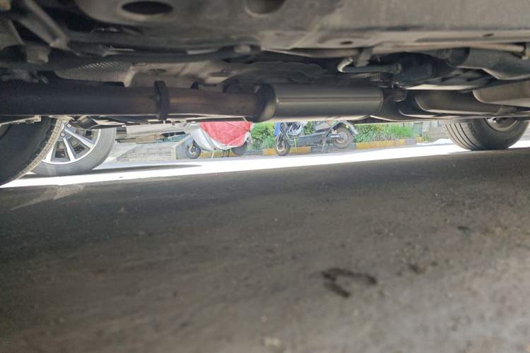 Used Cadillac XT5 2018 25T Luxury Model Chassis Rear Left
