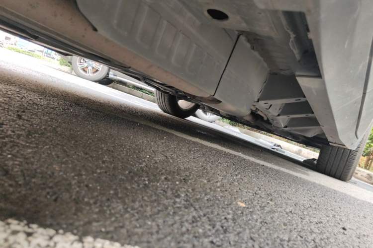 Used Cadillac XT5 2018 28E 4x4 Platinum Edition Chassis Rear Right