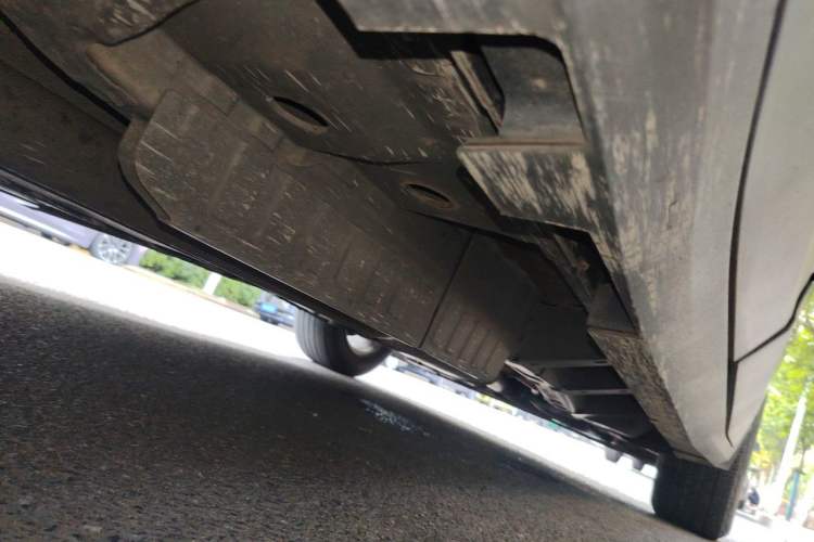 Used Cadillac XT5 2018 28E Four-Wheel Drive Tech Version Chassis Rear Right