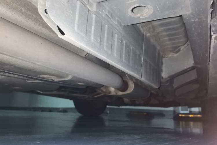 Used Cadillac XT5 2018 28E Four-Wheel Drive Tech Version Chassis Rear Right